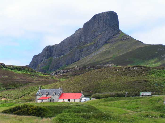 The first completely sustainable island is in Scotland - IHI