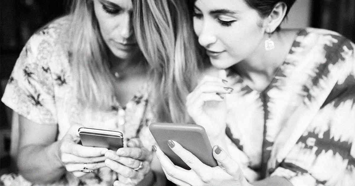 Science Can Explain Why We Get Addicted To Using Social Media On Our Smartphone (and how to avoid smartphone overuse)