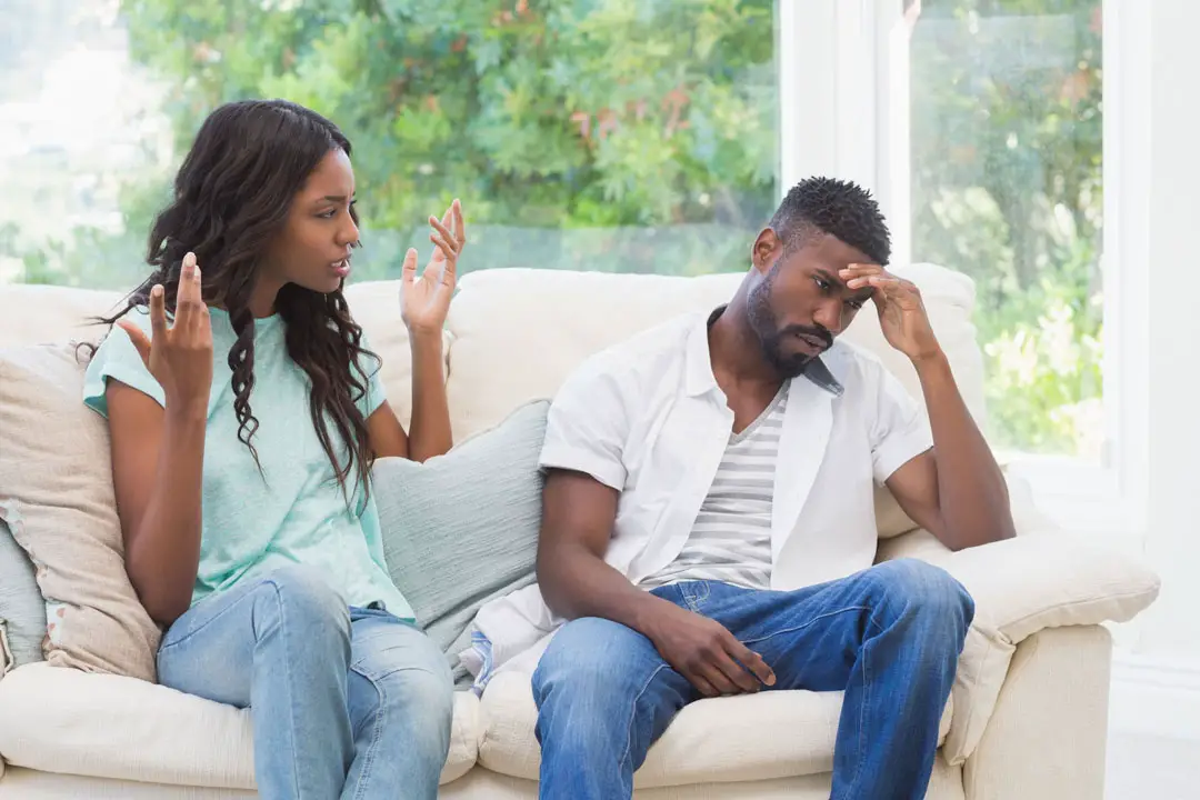 7 warning signs your partner is a control freak and what you can do ...