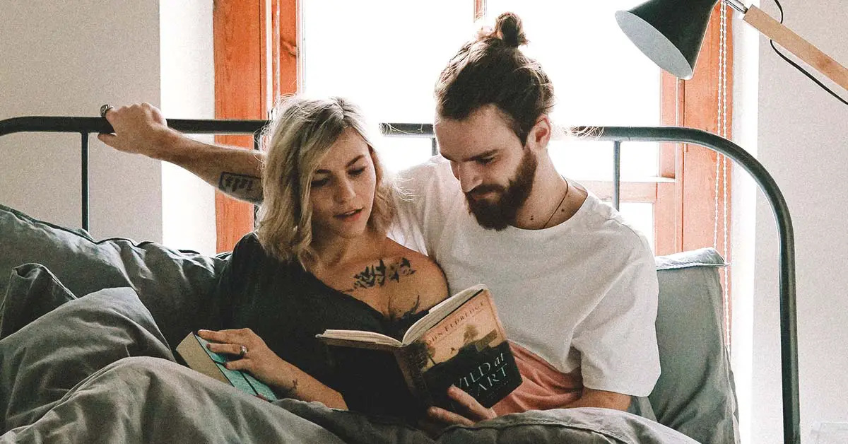 7 telling signs you and your partner are intellectually compatible
