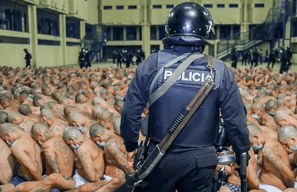 Social distancing ignored in El Salvador as prisoners are crammed together in jail lockdown after 22 murders in a single day