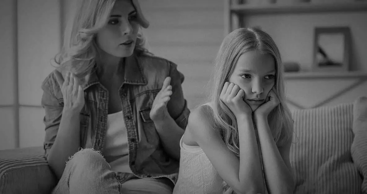 7 Defining Signs Of Toxic Parents Many People Fail To Spot