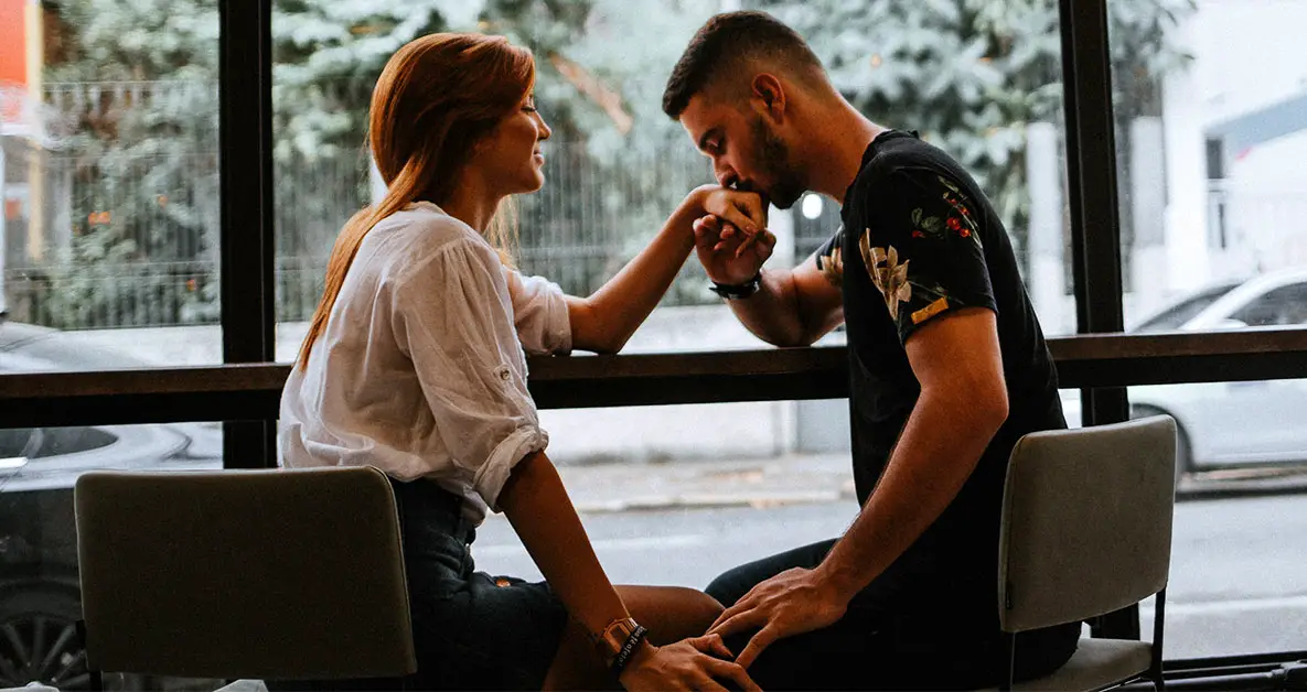7 Must-Know Behavioral Signs That He Is Truly In Love With You