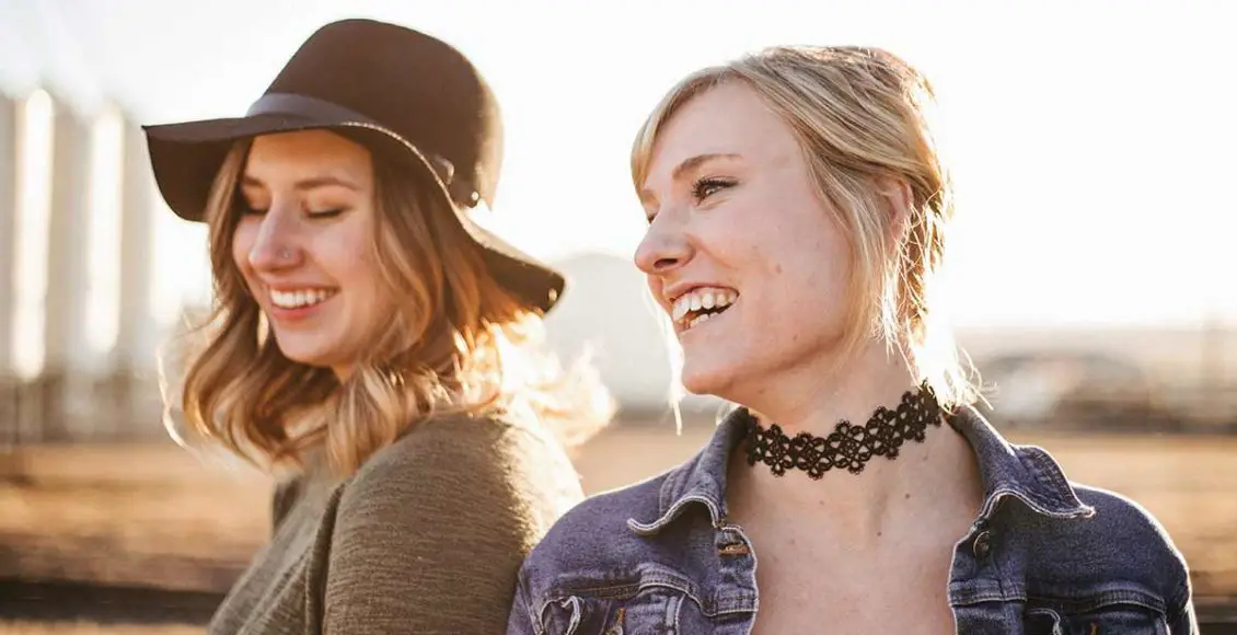 5 Awesome Ways To Keep Your Long-Distance Friendship Strong