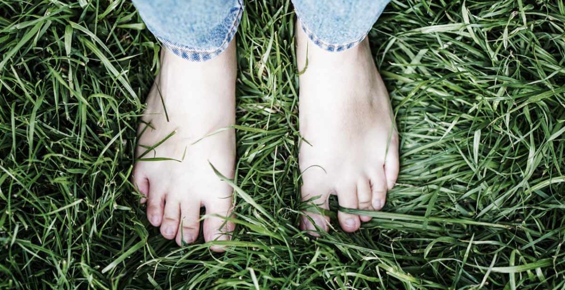 You should WALK BAREFOOT more often, here is why