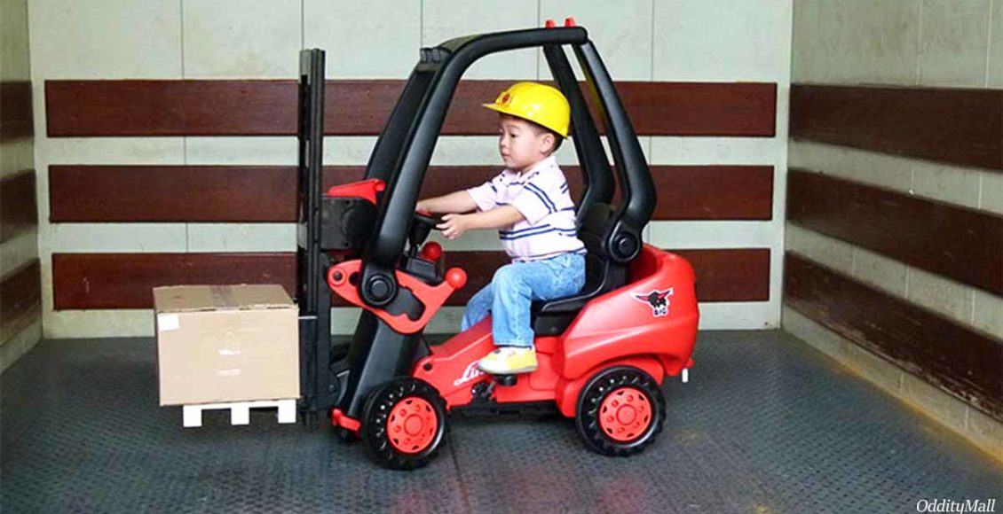 Attention DADS! Pedal Powered Forklift For Kids That Actually Picks Stuff Up IS A THING