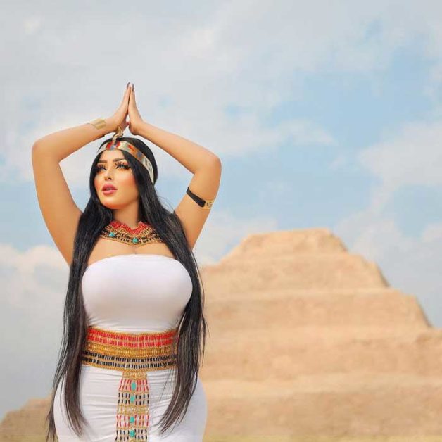 Sexy Photoshoot At Ancient Pyramid In Egypt Got Model And Photographer Arrested