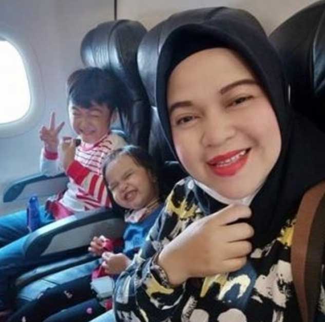 'Bye bye family': Final messages from passengers on crashed Indonesian ...