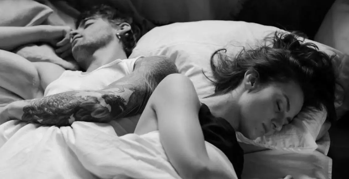 Here's Why Going To Bed At The Same Time As Your Partner Is Great For Your Relationship