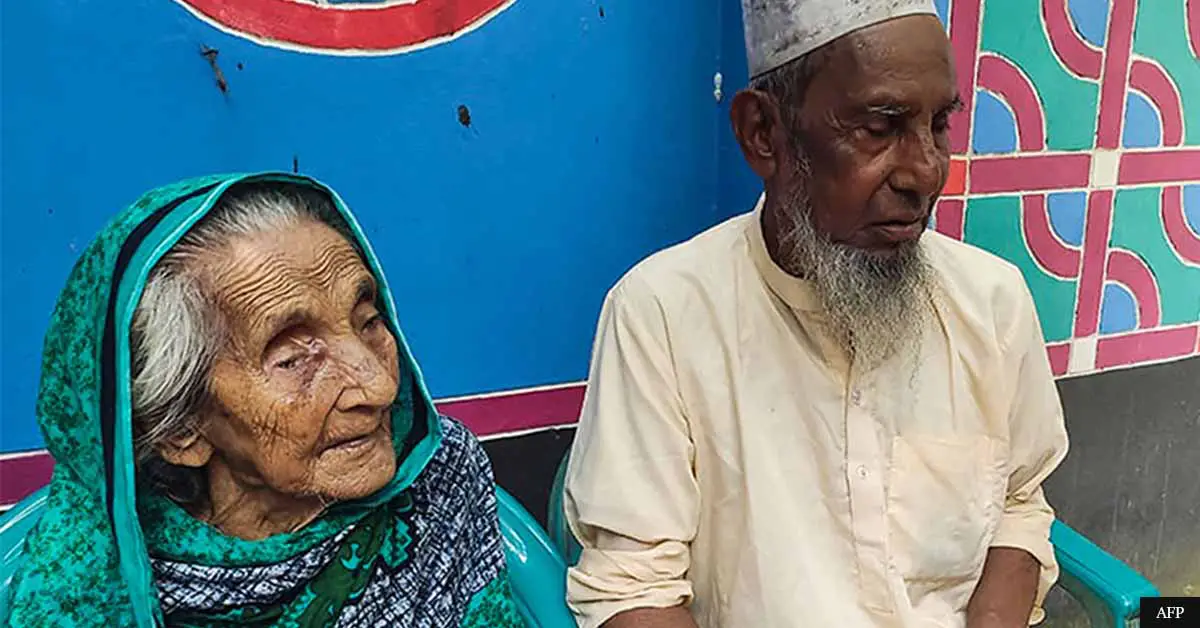 Man reunites with his nearly 100-year-old mother after 70 years