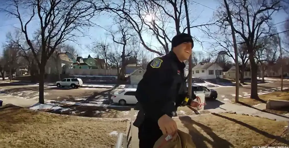 A Police Officer Completed A DoorDash Order After Arresting The Delivery Driver