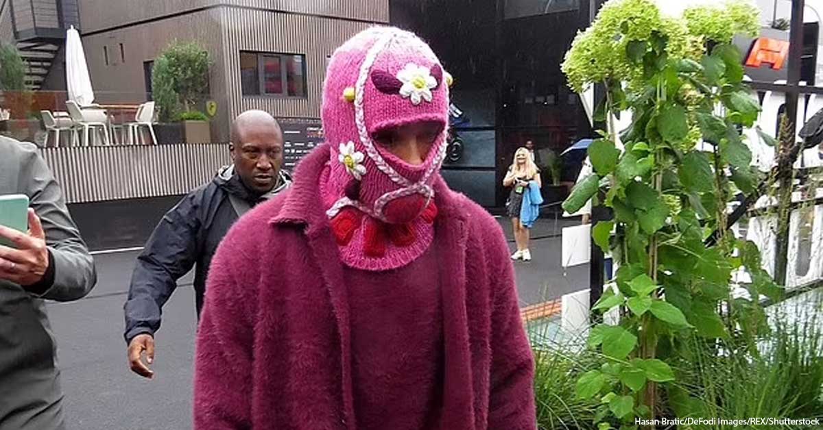 lewis-hamilton-mocked-by-f1-fans-for-wearing-pink-tea-cosy-balaclava-at-belgian-grand-prix